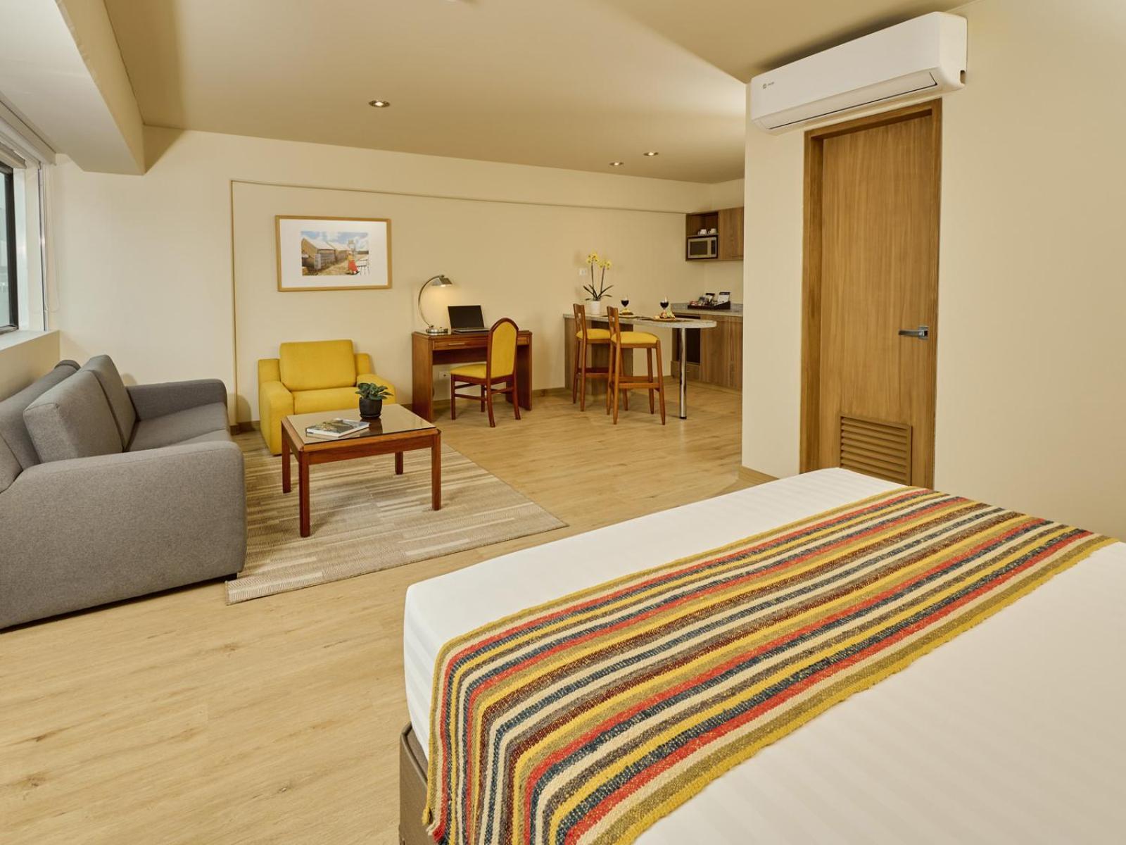 Estelar Apartamentos Bellavista Ліма Екстер'єр фото